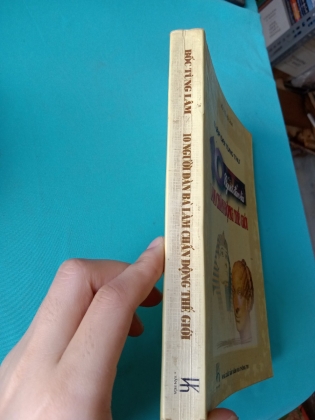 THẬP ĐẠI TÙNG THƯ - 10 NGƯỜI ĐÀN BÀ LÀM CHẤN ĐỘNG THẾ GIỚI