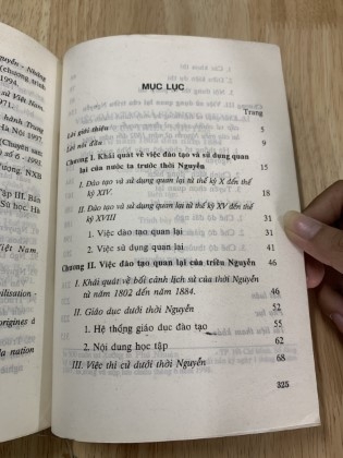 Việc đào tạo và sử dụng quan lại của triều Nguyễn từ năm 1802 đến năm 1884