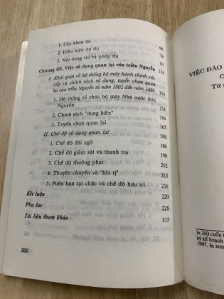 Việc đào tạo và sử dụng quan lại của triều Nguyễn từ năm 1802 đến năm 1884