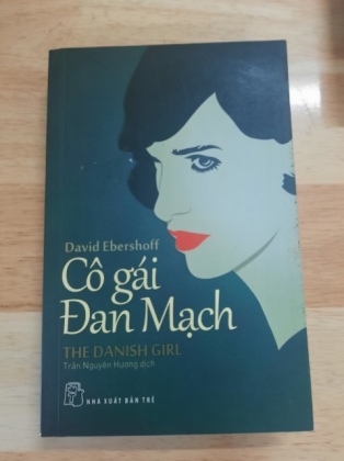 CÔ GÁI ĐAN MẠCH 