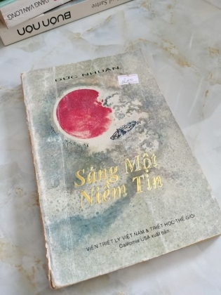 SÁNG MỘT NIỀM TIN
