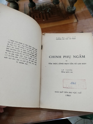 CHINH PHỤ NGÂM và tâm thức lãng mạn của kẻ lưu  đày 