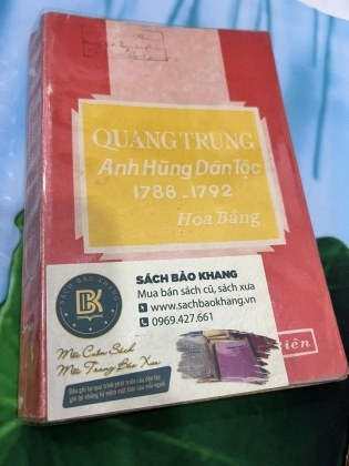 QUANG TRUNG ANH HÙNG DÂN TỘC - HOA BẰNG