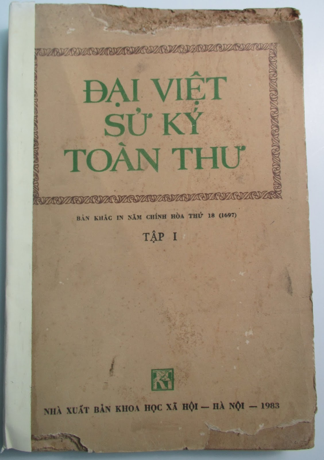 Sách xưa hiếm 10