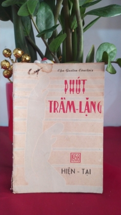 PHÚT TRẦM LẶNG
