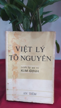 VIỆT LÝ TỐ NGUYÊN - kim định