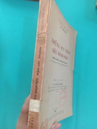 NHỮNG SUY NIỆM SIÊU HÌNH HỌC
