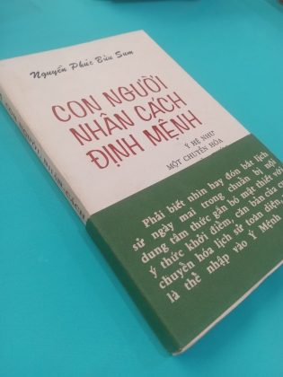 CON NGƯỜI NHÂN CÁCH ĐỊNH MỆNH