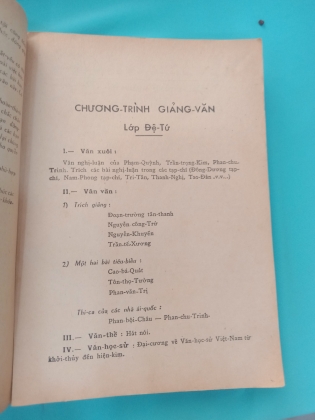 GIẢNG VĂN LỚP ĐỆ TỨ