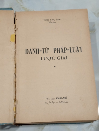 DANH TỪ PHÁP LUẬT LƯỢC GIẢI - TRẦN THÚC LINH