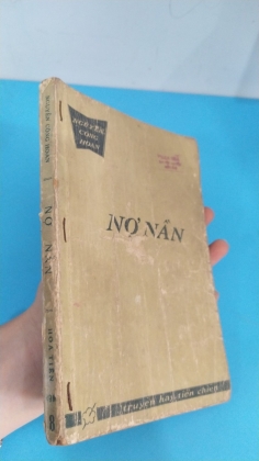 NỢ NẦN
