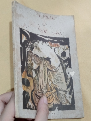 NỤ CƯỜI DƯỚI CHÂN THANG - HENRY MILLER