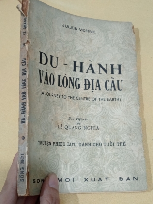 DU HÀNH VÀO LÒNG ĐỊA CẦU
