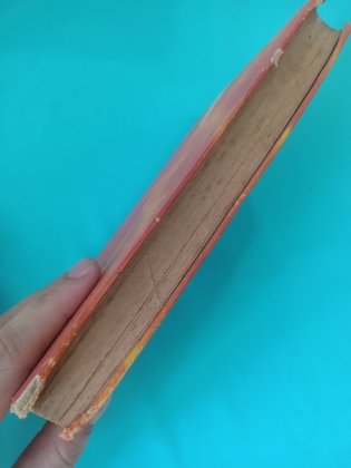ĐÔNG TÂY NGỤ NGÔN