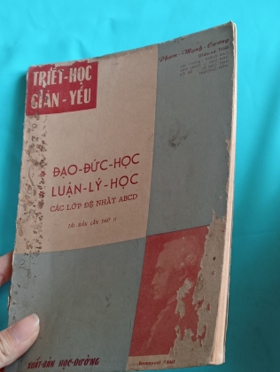 ĐẠO ĐỨC HỌC LUẬN LÝ HỌC CÁC LỚP ĐỆ NHẤT ABCD