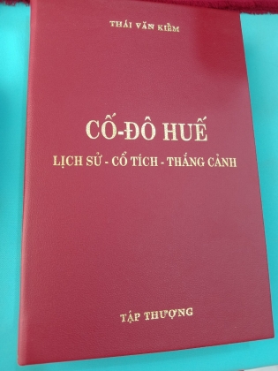 CỐ ĐÔ HUẾ - THÁI VĂN KIỂM