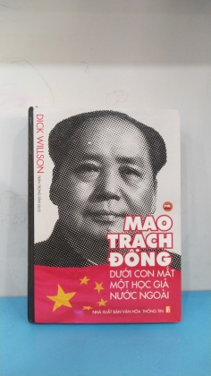 MAO TRẠCH ĐÔNG DƯỚI CON MẮT MỘT HỌC GIẢ NƯỚC NGOÀI