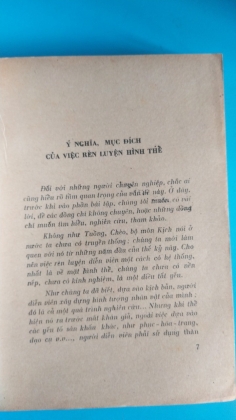 ĐỘNG TÁC HÌNH THỂ CỦA DIỄN VIÊN SÂN KHẤU   