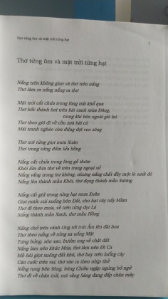 THƠ TỪNG ÔM VÀ MẶT TRỜI TỪNG HẠT 
