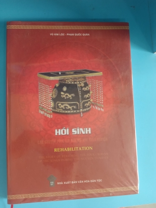 HỒI SINH CÂU CHUYỆN PHỤC HỒI BỐN MŨ VUA TRIỀU NGUYỄN 