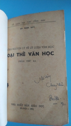 NHỮNG NGUYÊN LÝ VỀ LÝ LUẬN VĂN HỌC LOẠI THỂ VĂN HỌC