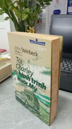 TÔI, CHARLEY VÀ HÀNH TRÌNH NƯỚC MỸ 