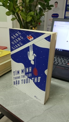 Tìm mình trong thế giới hậu tuổi thơ