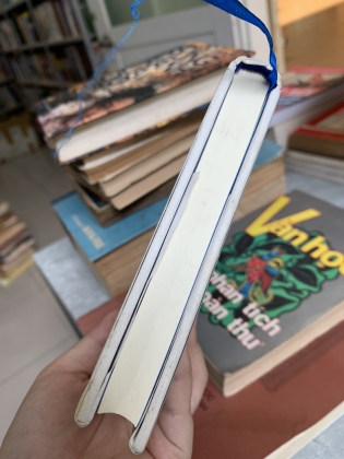 MẮT BIẾC
