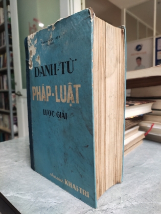 DANH TỪ PHÁP LUẬT LƯỢC GIẢI - TRẦN THÚC LINH