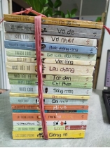 Bộ 18 tác phẩm văn học Việt Nam