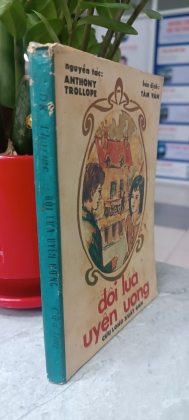 ĐÔI LỨA UYÊN ƯƠNG