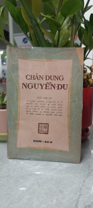 CHÂN DUNG NGUYỄN DU - 1971