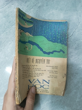 TẠP CHÍ VĂN HỌC: VIẾT VỀ NGUYỄN DU