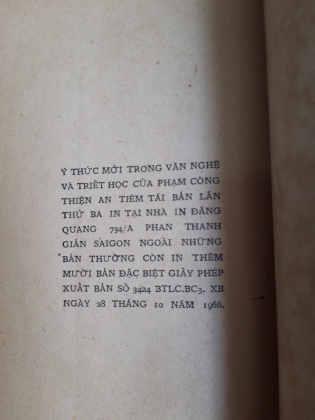 Ý THỨC MỚI TRONG VĂN NGHỆ VÀ TRIẾT HỌC - PHẠM CÔNG THIỆN