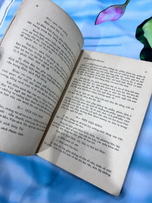 DÒNG CÔ NGUYỆT - ĐÔNG HỒ