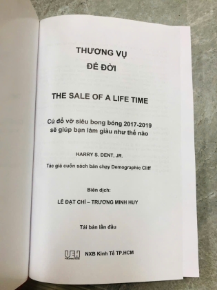THƯƠNG VỤ ĐỂ ĐỜI - Lê Đạt Chí dịch