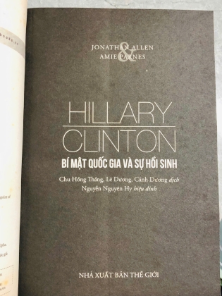 HILLARY CLINTON BÍ MẬT QUỐC GIA VÀ SỰ HỒI SINH - (Chu Hồng Thắng dịch)