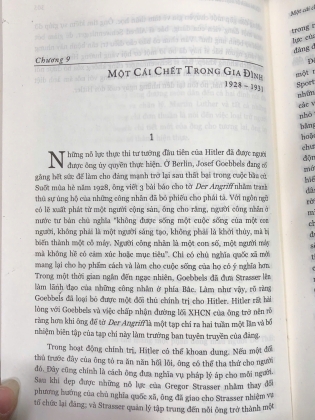 ADOLF HITLER CHÂN DUNG MỘT TRÙM PHÁT XÍT - JOHN TOLAND