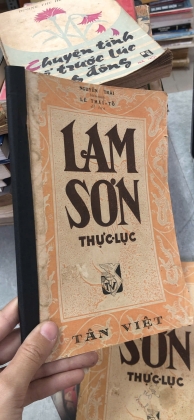 LAM SƠN THỰC LỤC - NGUYỄN TRÃI