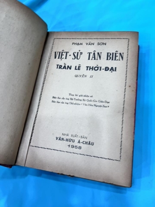 VIỆT SỬ TÂN BIÊN - PHẠM VĂN SƠN (CUỐN 2)