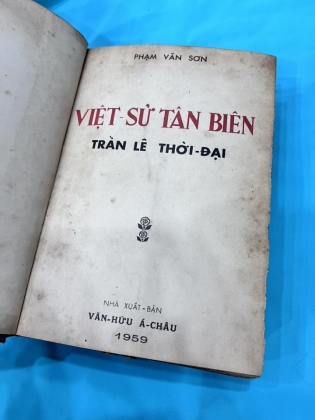VIỆT SỬ TÂN BIÊN - PHẠM VĂN SƠN (CUỐN 2)