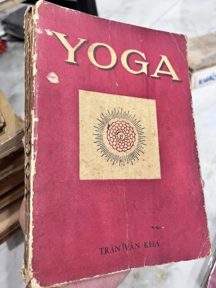 YOGA - TRẦN VĂN KHA