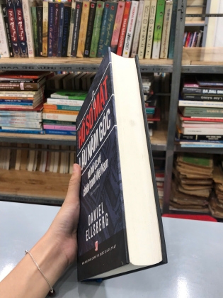 HỒ SƠ MẬT LẦU NĂM GÓC VÀ HỒI ỨC VỀ CHIẾN TRANH VIỆT NAM - DANIEL ELLSBERG