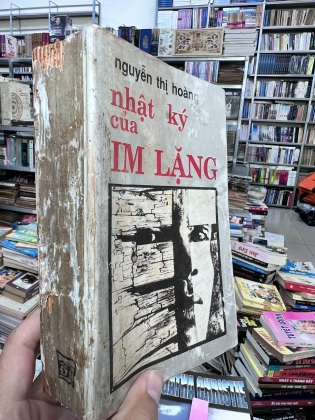 NHẬT KÝ CỦA IM LẶNG - NGUYỄN THỊ HOÀNG