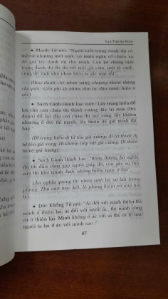 VẠN THẾ SƯ BIỂU ĐỨC KHỔNG TỬ - LƯƠNG XUÂN HÙNG