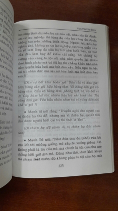 VẠN THẾ SƯ BIỂU ĐỨC KHỔNG TỬ - LƯƠNG XUÂN HÙNG