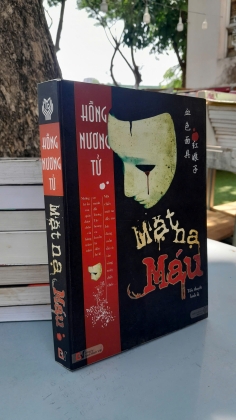 MẶT NẠ MÁU - HỒNG NƯƠNG TỬ