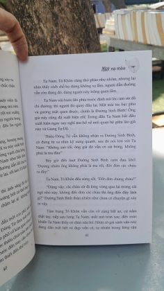 MẶT NẠ MÁU - HỒNG NƯƠNG TỬ