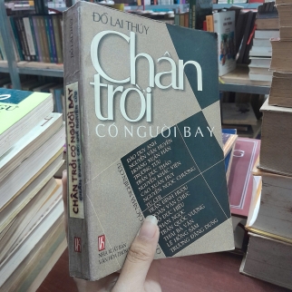 CHÂN TRỜI CÓ NGƯỜI BAY - ĐỖ LAI THUÝ