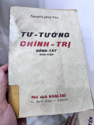 TU TƯỞNG CHÍNH TRỊ ĐÔNG TÂY KHÁI LUẬN - NGUYỄN PHÚT TẤN